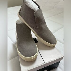 Dolce Vita Suede booties size 8 - New